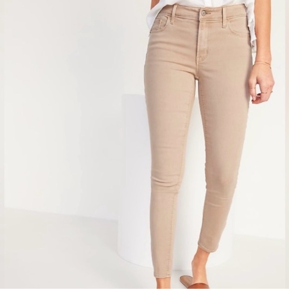 Old Navy Denim - Old Navy Women's Skinny Jeans in Light Beige